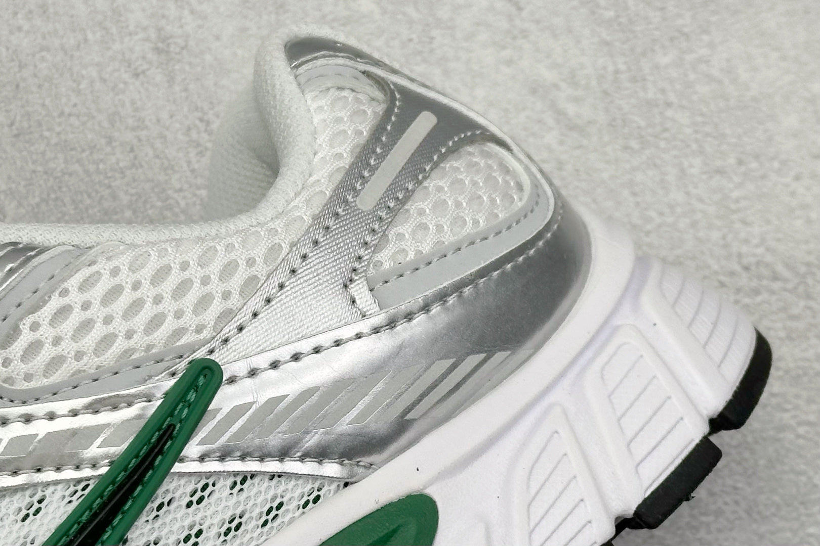 Nike V5 RNR