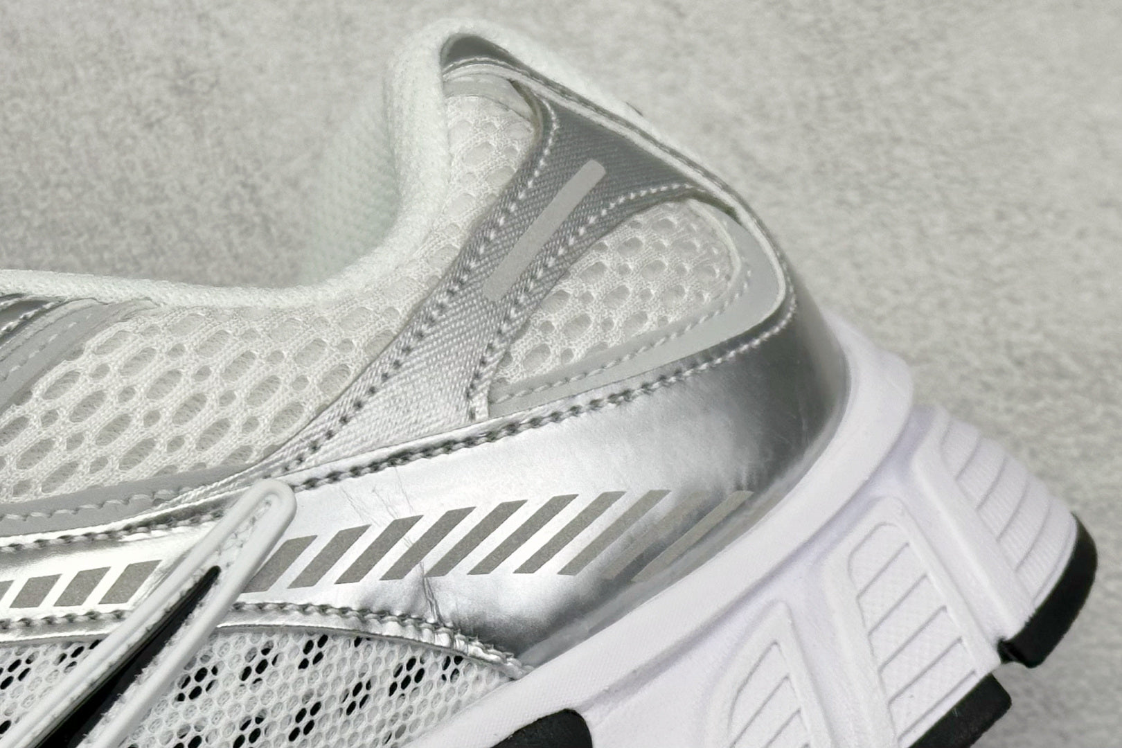 Nike V5 RNR