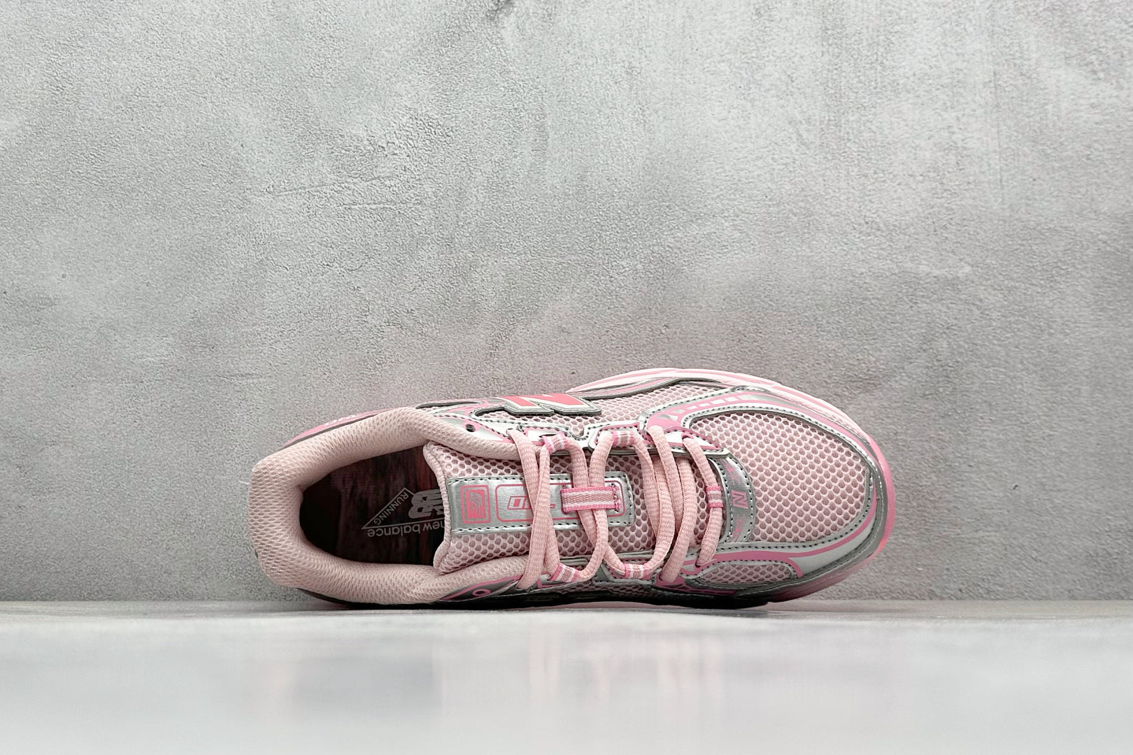New Balance 740 Rose/Argent