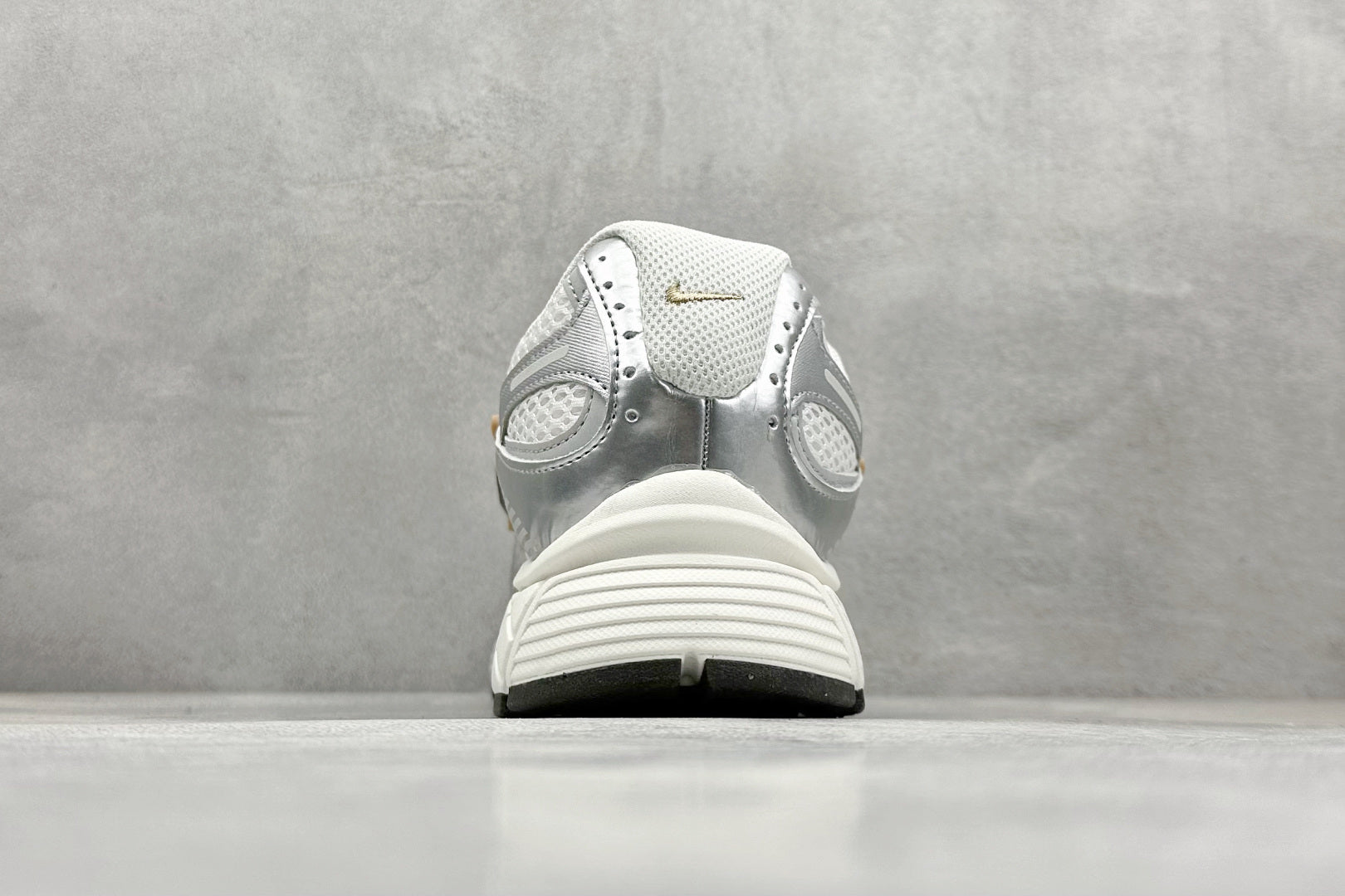 Nike P-6000 Brun Metallic Silver