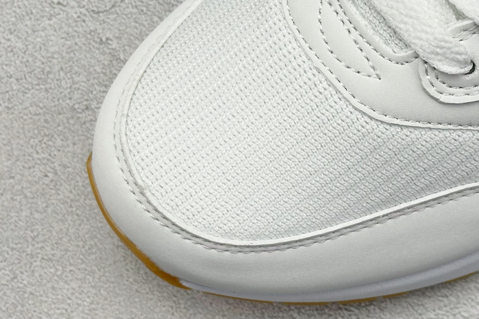 Air Max 1 White/Black Gum