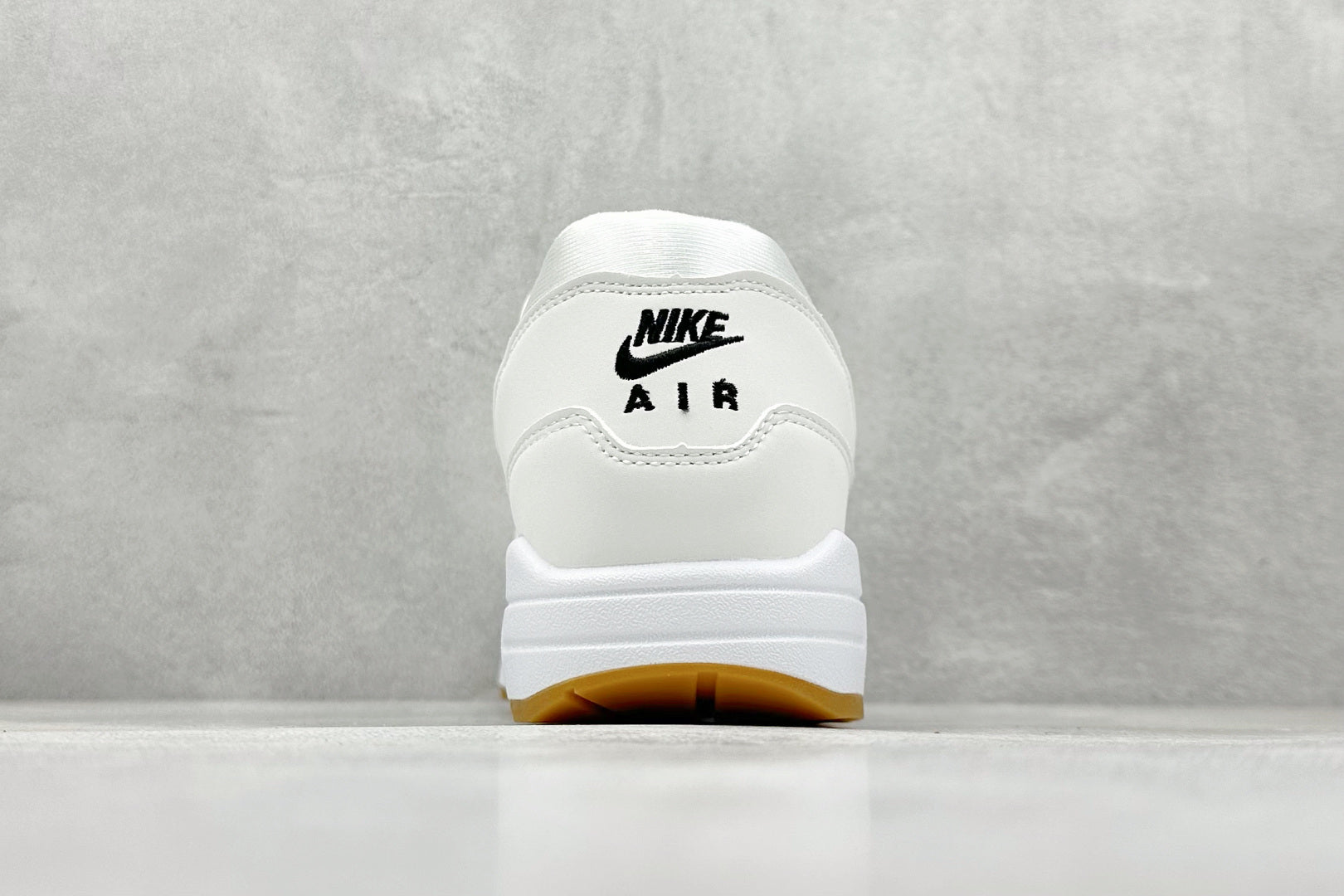 Air Max 1 White/Black Gum