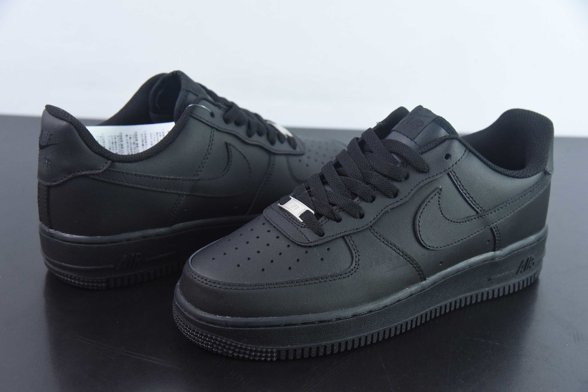 Nike Air Force 1 ’07 Low – Triple Black