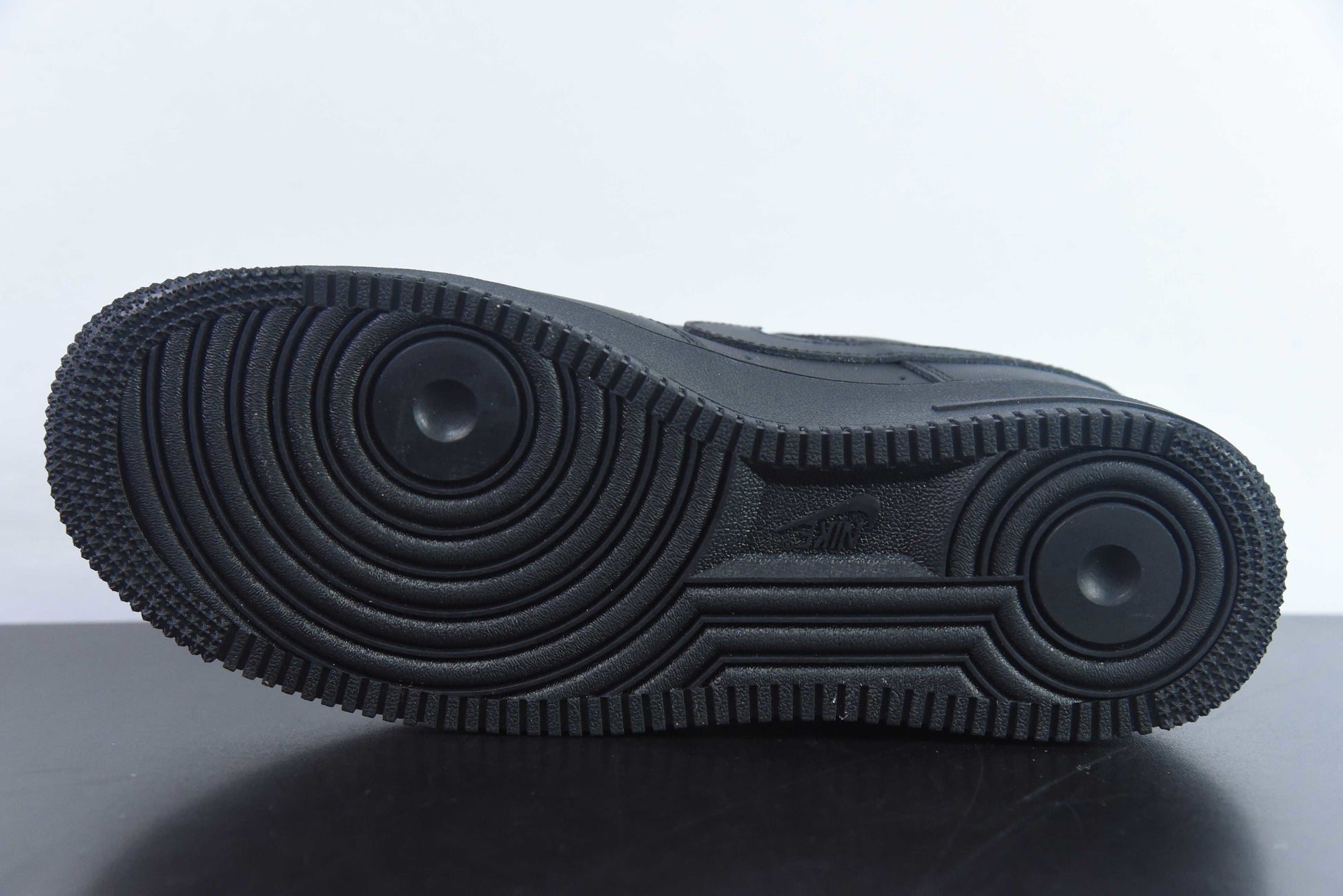 Nike Air Force 1 ’07 Low – Triple Black